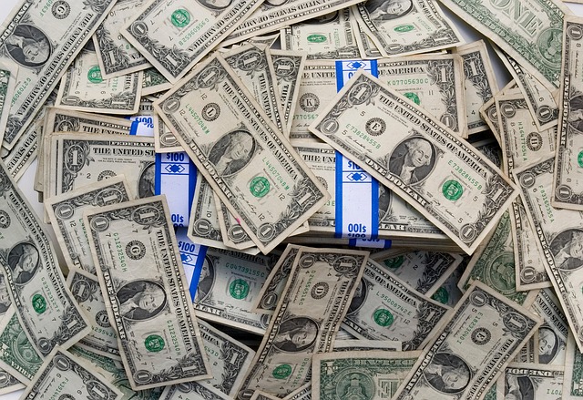Best High-Yield Savings Accounts in 2026 — Up to 5.00% APY