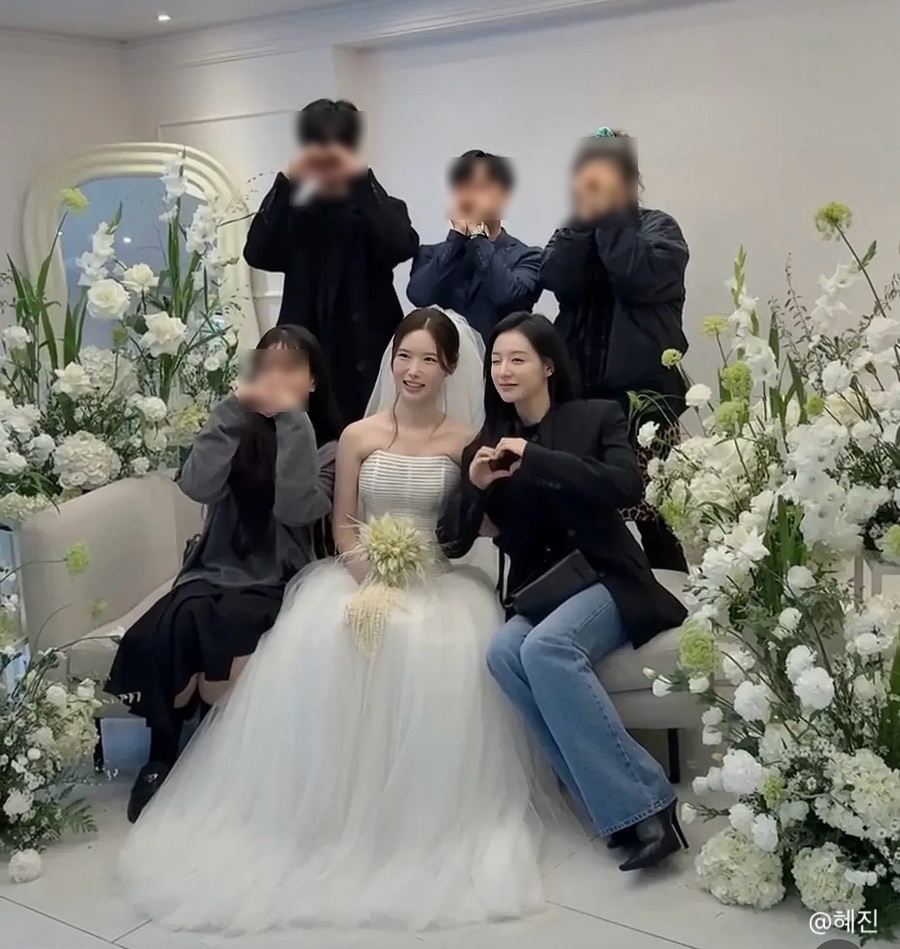 “하객패션이 주인공 잡았다”…김지원 실물 본 사람들이 말하는 진짜 이유